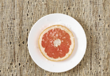 11 surprising bathroom cleaning methods you have to know about