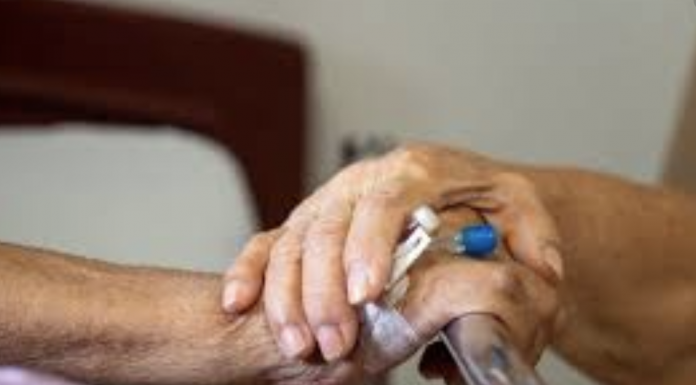 How to properly say goodbye to a dying person