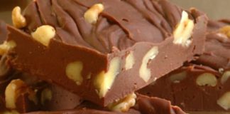 TOLL HOUSE® FAMOUS FUDGE