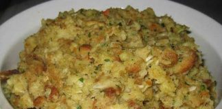 My Mom’s Perfect Thanksgiving Stuffing