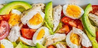 Chicken Avocado + Egg Salad – A QUICK Lunch Idea