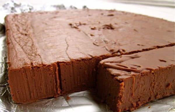 MY MOM’S FUDGE