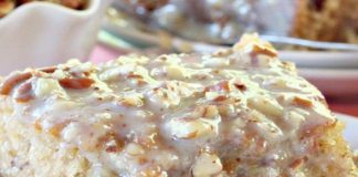 SOUTHERN PECAN PRALINE SHEET CAKE