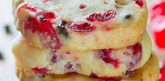 Christmas Maraschino Cherry Shortbread Cookies