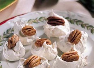 Easy Homemade Divinity Candy