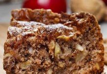 Cinnamon Apple Cake