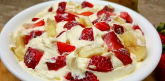 Strawberry Banana Cheesecake Salad!