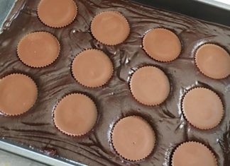 Homemade Reeses Peanut Butter Cup Brownies!