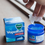 Why Applying Vicks Vaporub On Your Feet Before Bedtime Is The Best Thing You Can Do For You Health.
