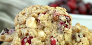 WHITE CHOCOLATE OATMEAL CRANBERRY COOKIES