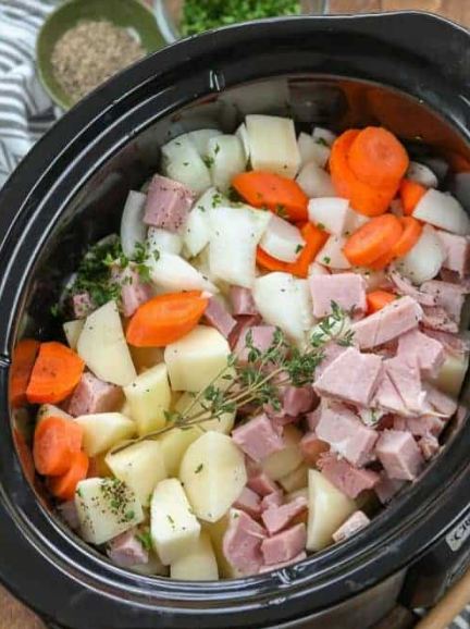 Easy Crock Pot Ham and Potato Soup - Grandma's Things