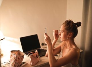 11 Beauty Hacks For Lazy Ladies To Save Time In The Morning.