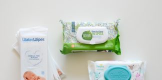 10 Random Yet Helpful Uses For Baby Wipes That Are Actually Surprising