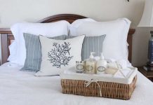 5 Simple Ways To Make Your Holiday Guests Feel More At Home