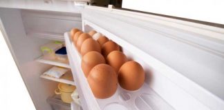 Why You Should Not Keep Eggs In The Door Of The Fridge
