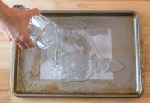 How To Easily Restore Burnt And Stained Baking Sheets