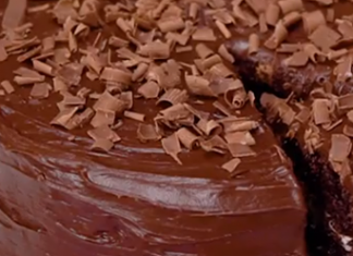 Hersheys Chocolate Cake with Cream Cheese Filling & Chocolate Cream Cheese Buttercream