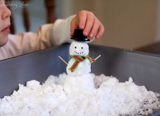 DIY ‘Play Snow’ For Kids