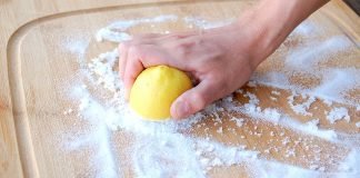 How To Clean A Wooden Cutting Board