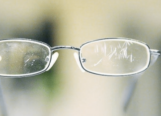 Get Rid Of The Scratches In Your Glasses With These 10 Genius Ways!