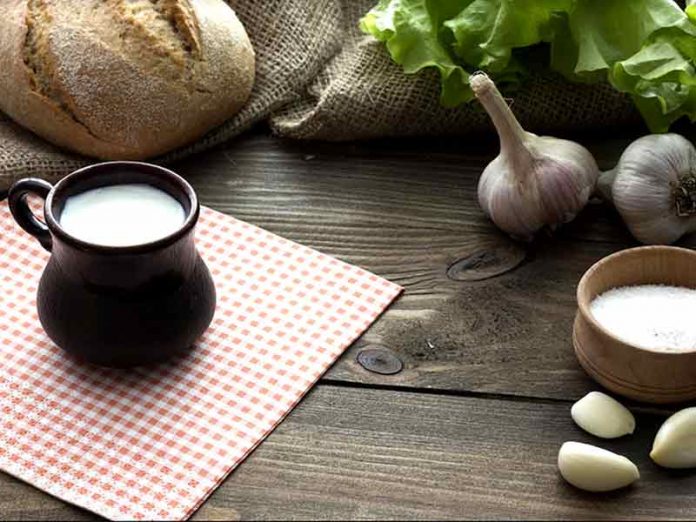 This Homemade Garlic Milk Is The Magical Remedy Of Sciatica and Back Pain - Health 2024 | PopcornTime