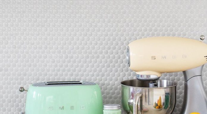 How to Clean a Toaster in Less Than 15 Minutes!