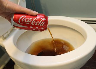 6 Awesome Tricks For Cleaning Your Bathroom