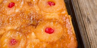 THE BEST PINEAPPLE UPSIDE DOWN CAKE