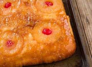 THE BEST PINEAPPLE UPSIDE DOWN CAKE