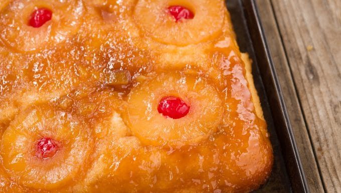 THE BEST PINEAPPLE UPSIDE DOWN CAKE