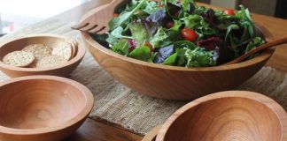 How To Clean A Wood Salad Bowl.