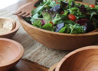 How To Clean A Wood Salad Bowl.