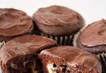 Cheesecake Stuffed Chocolate Cupcakes