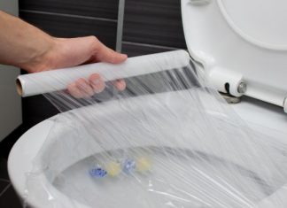5 Genius Ways To Unclog Your Toilet Without A Plunger