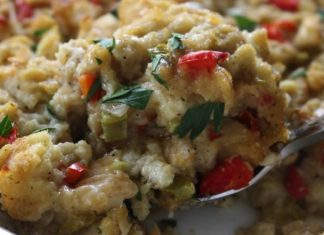 Simple Homemade Bread Stuffing