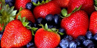 How To Make Your Berries Last Longer.