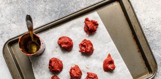 How to Freeze Tomato Paste for Less Waste