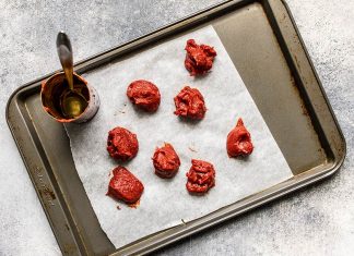 How to Freeze Tomato Paste for Less Waste