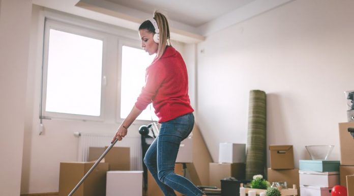 6 Tips To Keep Yourself Motivated To Clean