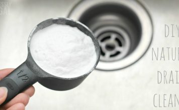 Powerful 2-Ingredient Homemade Drain Cleaner