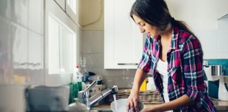 10 Household Chores You Can Finish In 10 Minutes!
