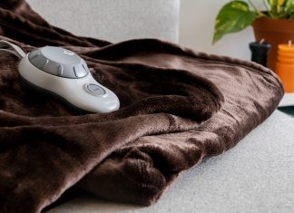 How To Wash An Electric Blanket The Right Way.