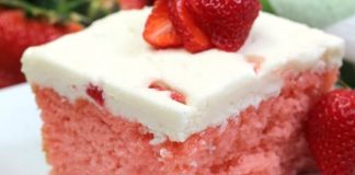 STRAWBERRY AND CREAM CAKE