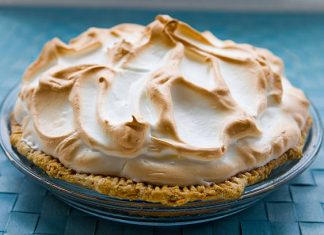 Grandma’s Lemon Meringue Pie