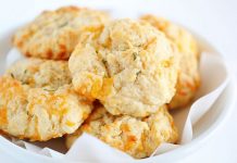 Cheesy Garlic Biscuits