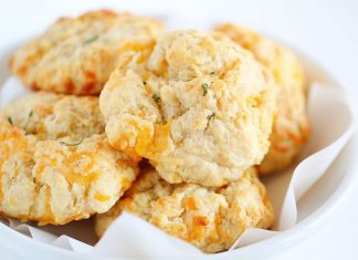 Cheesy Garlic Biscuits
