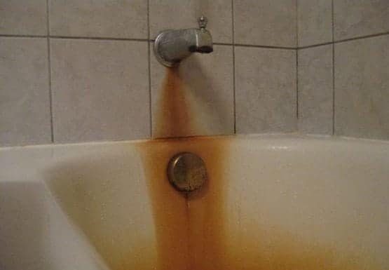 Natural & Easy Way To Remove Rust Stains From The Bathtub