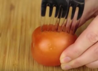 Stick Two Forks In Tomato Save A Lot Of Time In The Kitchen!