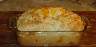 RED LOBSTER’S CHEESE BISCUIT (IN A LOAF)