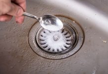 How To Remove The Unpleasant Odor From Drains And Pipe.